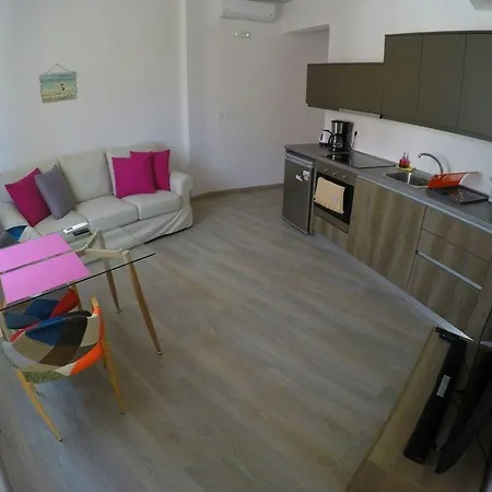 Mulberry Apartment Rhodes City
