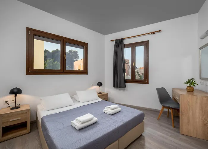 Mulberry Apartment *